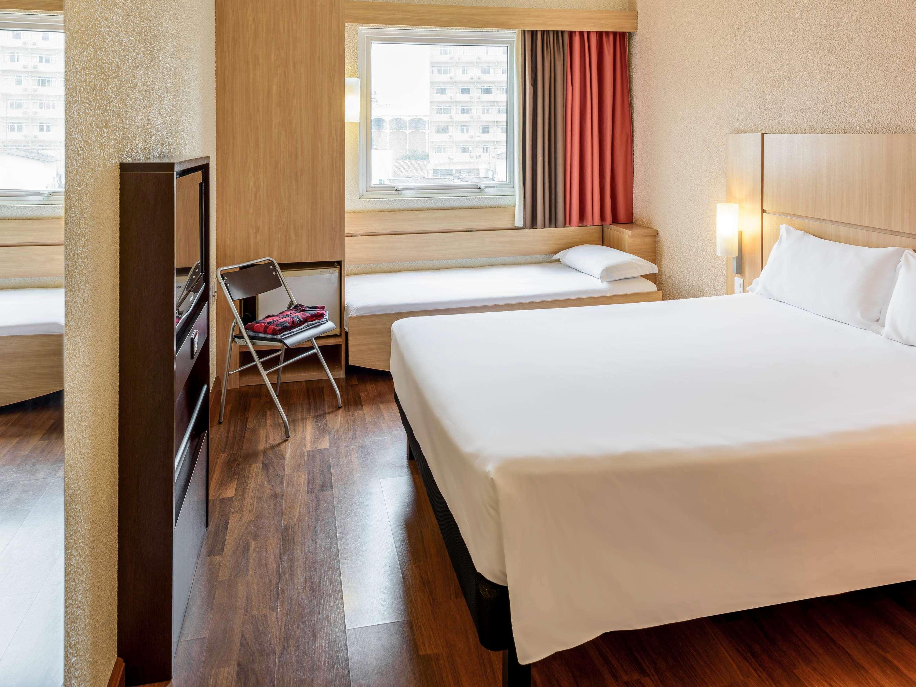 Ibis Blumenau Hotel Exterior photo