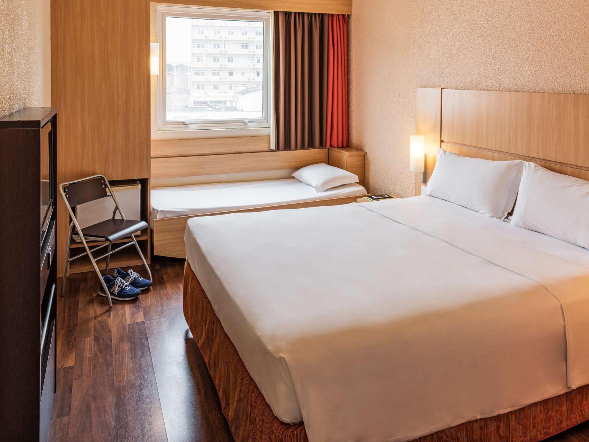 Ibis Blumenau Hotel Exterior photo